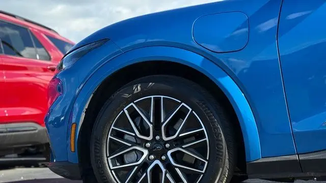2025 Ford Mustang Mach-E Premium