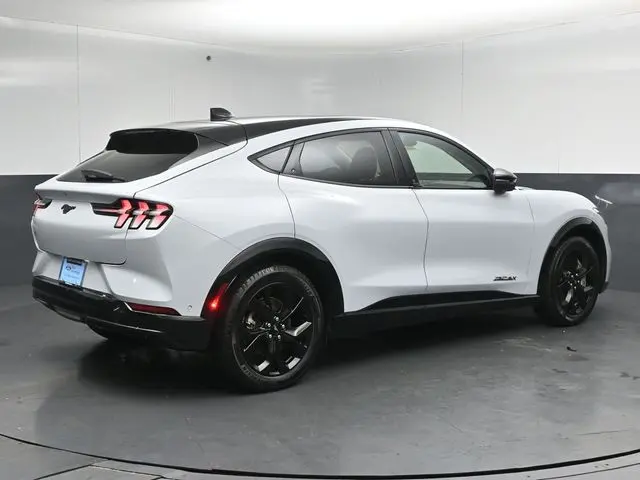2023 Ford Mustang - $32,791