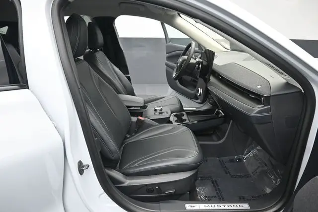 2023 Ford Mustang - $32,791
