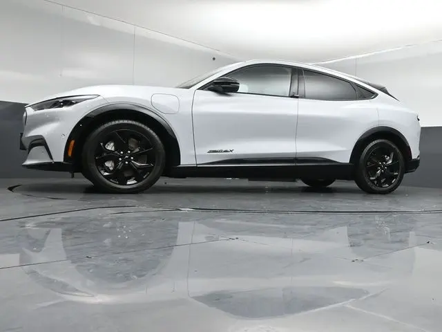 2023 Ford Mustang - $32,791