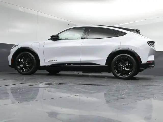 2023 Ford Mustang - $32,791