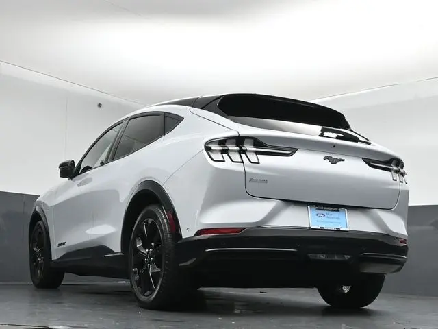 2023 Ford Mustang - $32,791
