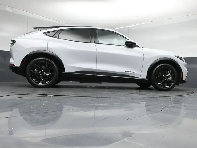 2023 Ford Mustang - $32,791