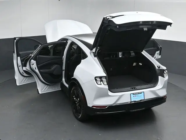 2023 Ford Mustang - $32,791