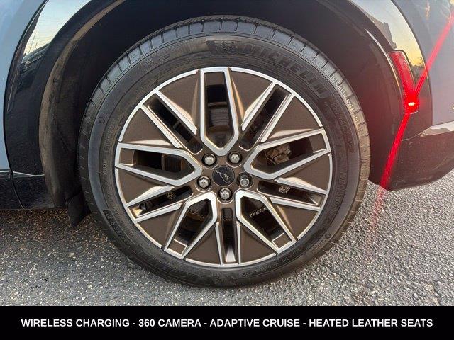 2024 Ford Mustang - $32,995