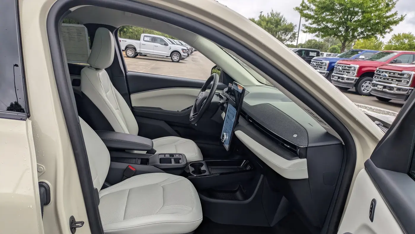 2025 Ford Mustang Mach-E Premium