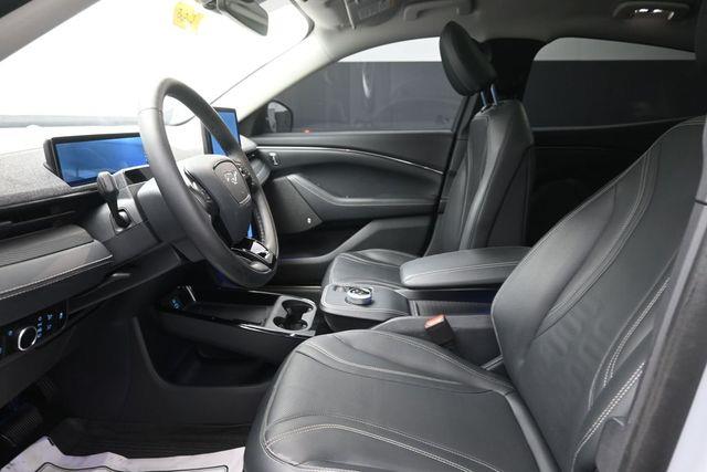 2023 Ford Mustang - $31,399