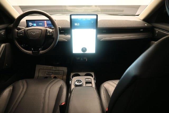 2023 Ford Mustang - $31,399