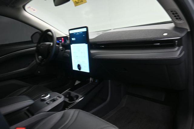 2023 Ford Mustang - $31,399