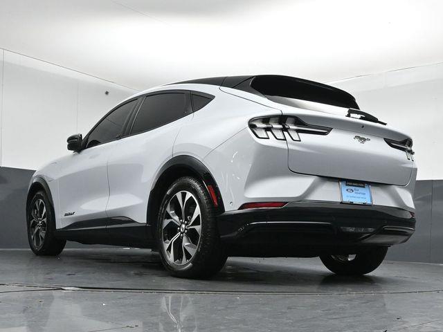 2023 Ford Mustang - $31,399