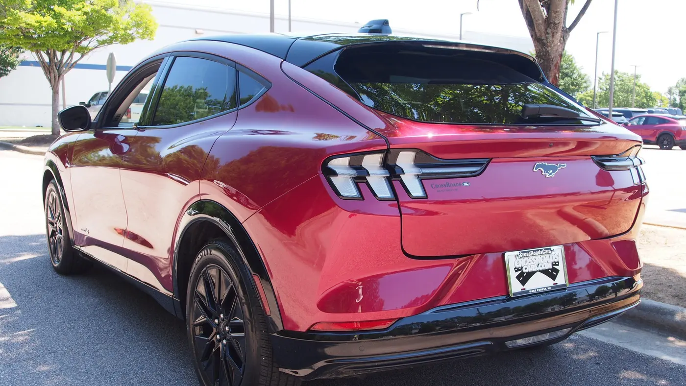 2025 Ford Mustang Mach-E Premium