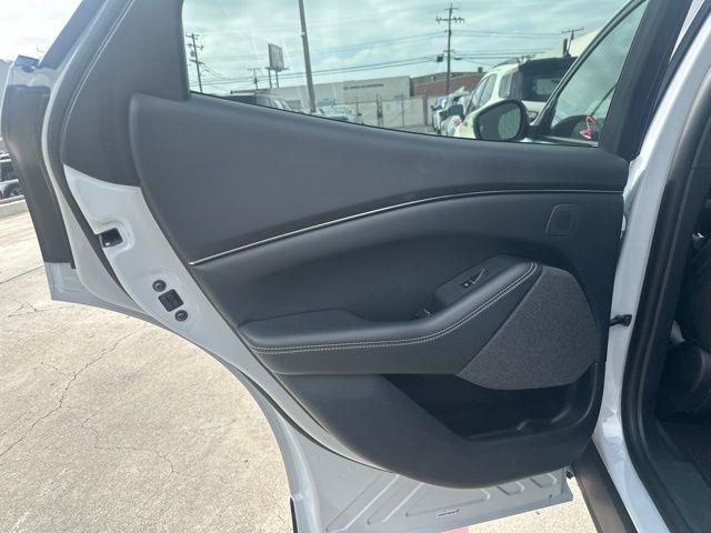 2023 Ford Mustang - $32,985
