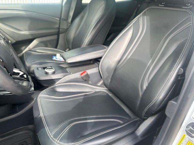 2023 Ford Mustang - $32,985