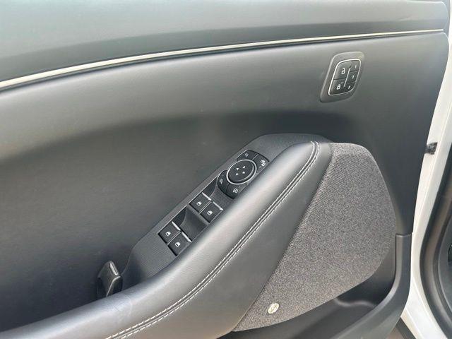 2023 Ford Mustang - $32,985