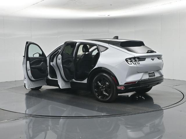 2023 Ford Mustang - $32,985