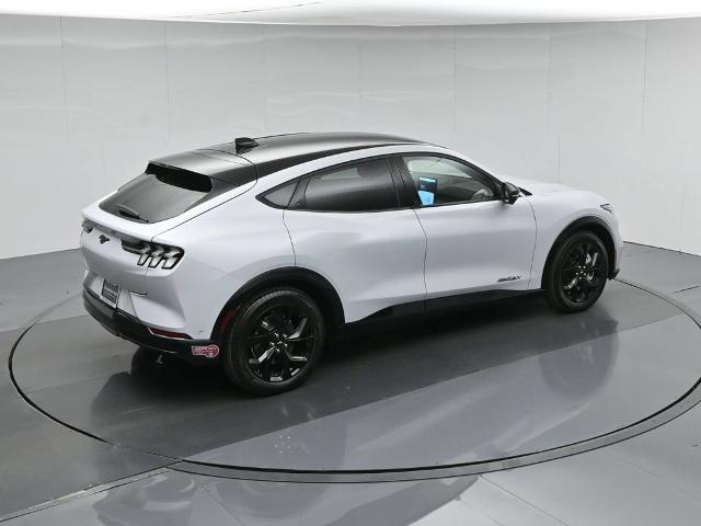 2023 Ford Mustang - $32,985