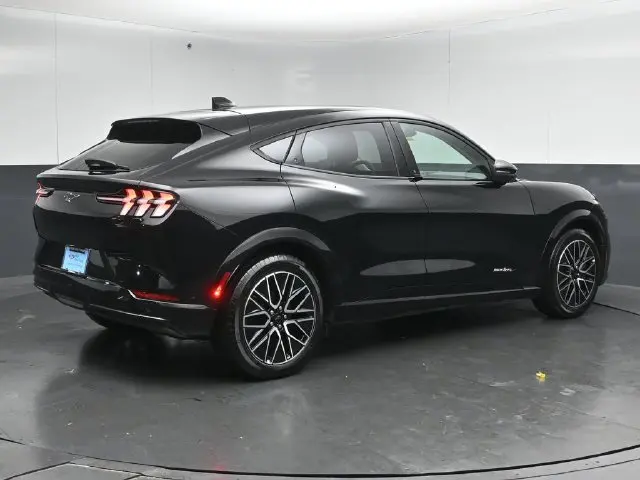 2024 Ford Mustang - $34,595