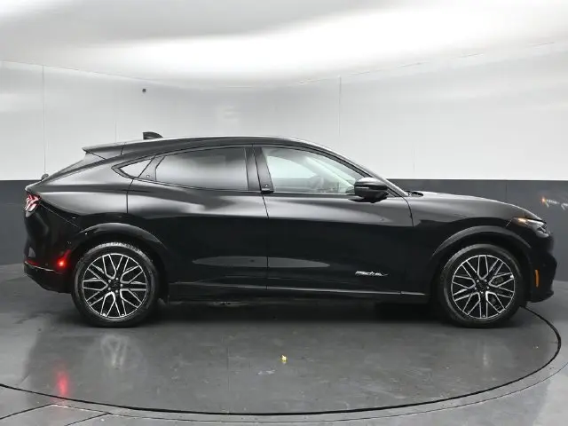 2024 Ford Mustang - $34,595
