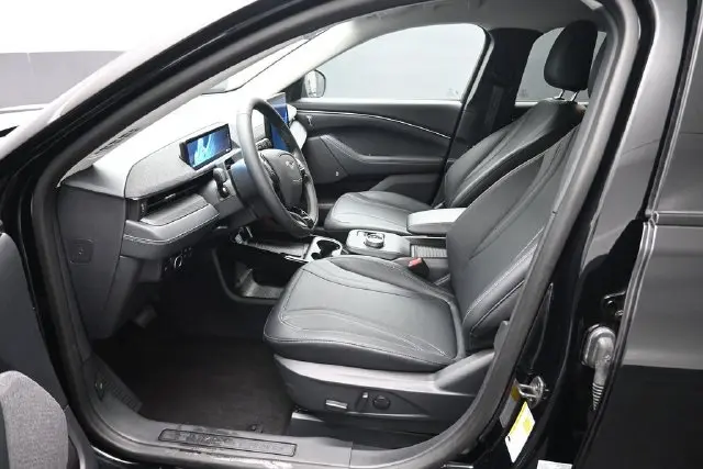 2024 Ford Mustang - $34,595