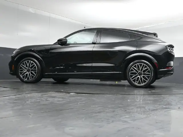 2024 Ford Mustang - $34,595