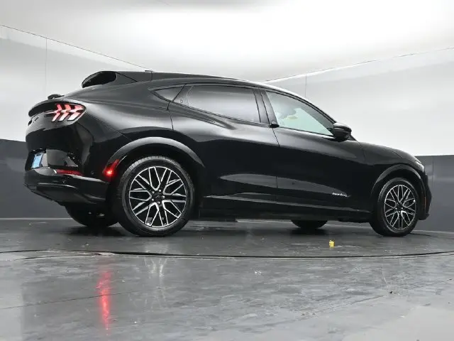 2024 Ford Mustang - $34,595
