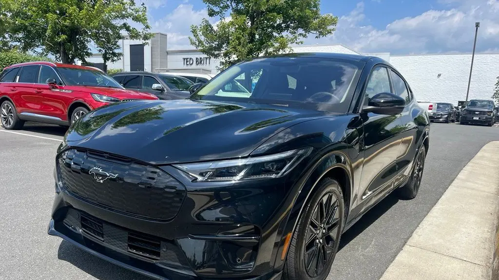 2025 Ford Mustang Mach-E Premium