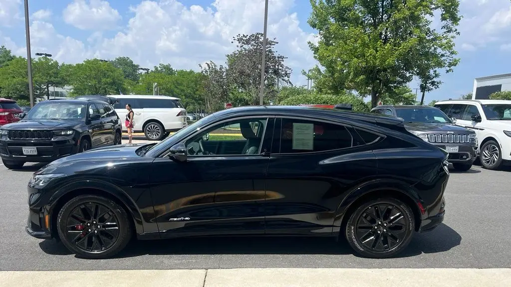 2025 Ford Mustang Mach-E Premium