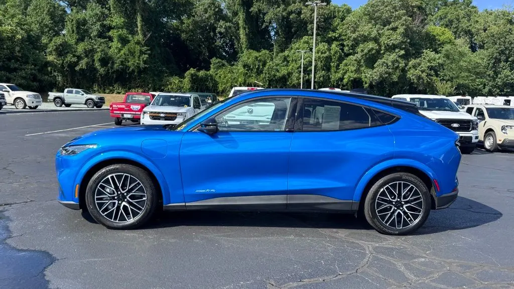 2025 Ford Mustang Mach-E Premium