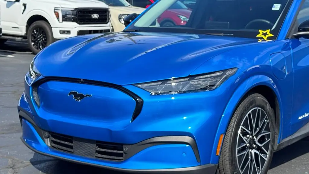 2025 Ford Mustang Mach-E Premium