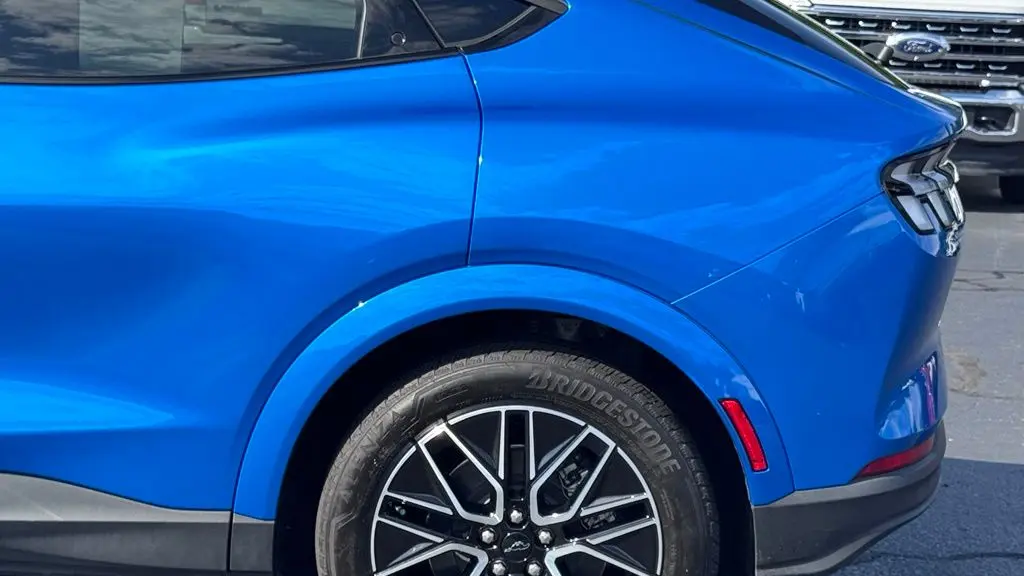 2025 Ford Mustang Mach-E Premium