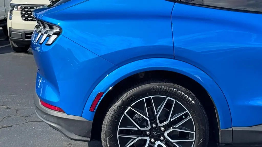 2025 Ford Mustang Mach-E Premium