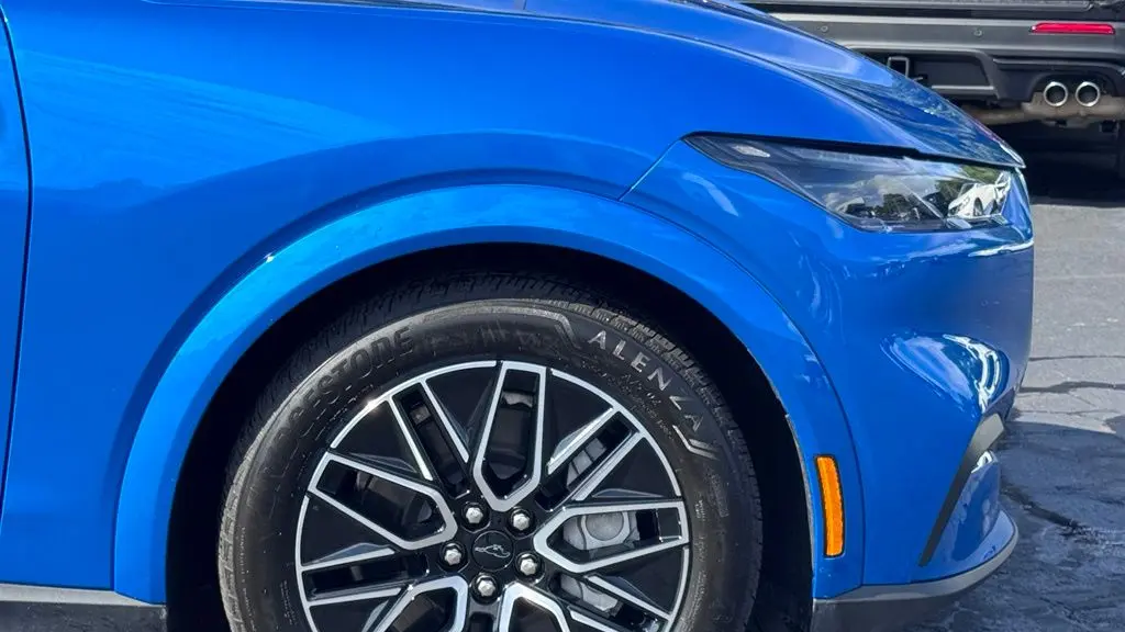 2025 Ford Mustang Mach-E Premium