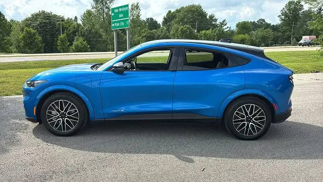 2025 Ford Mustang Mach-E Premium