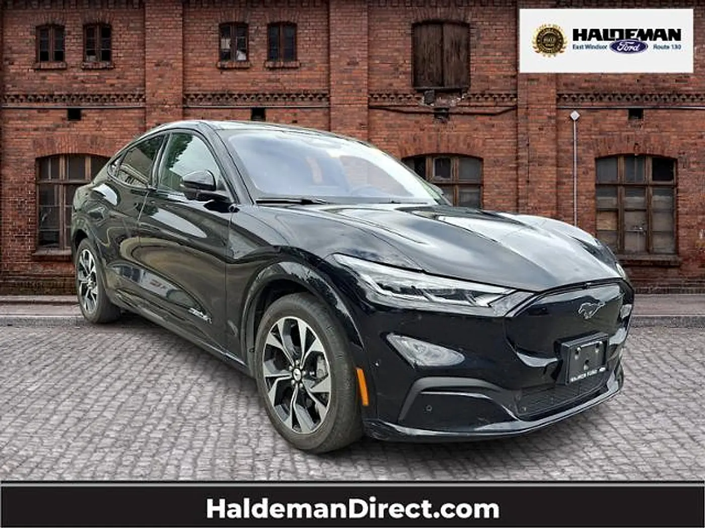 2023 Ford Mustang - $31,998