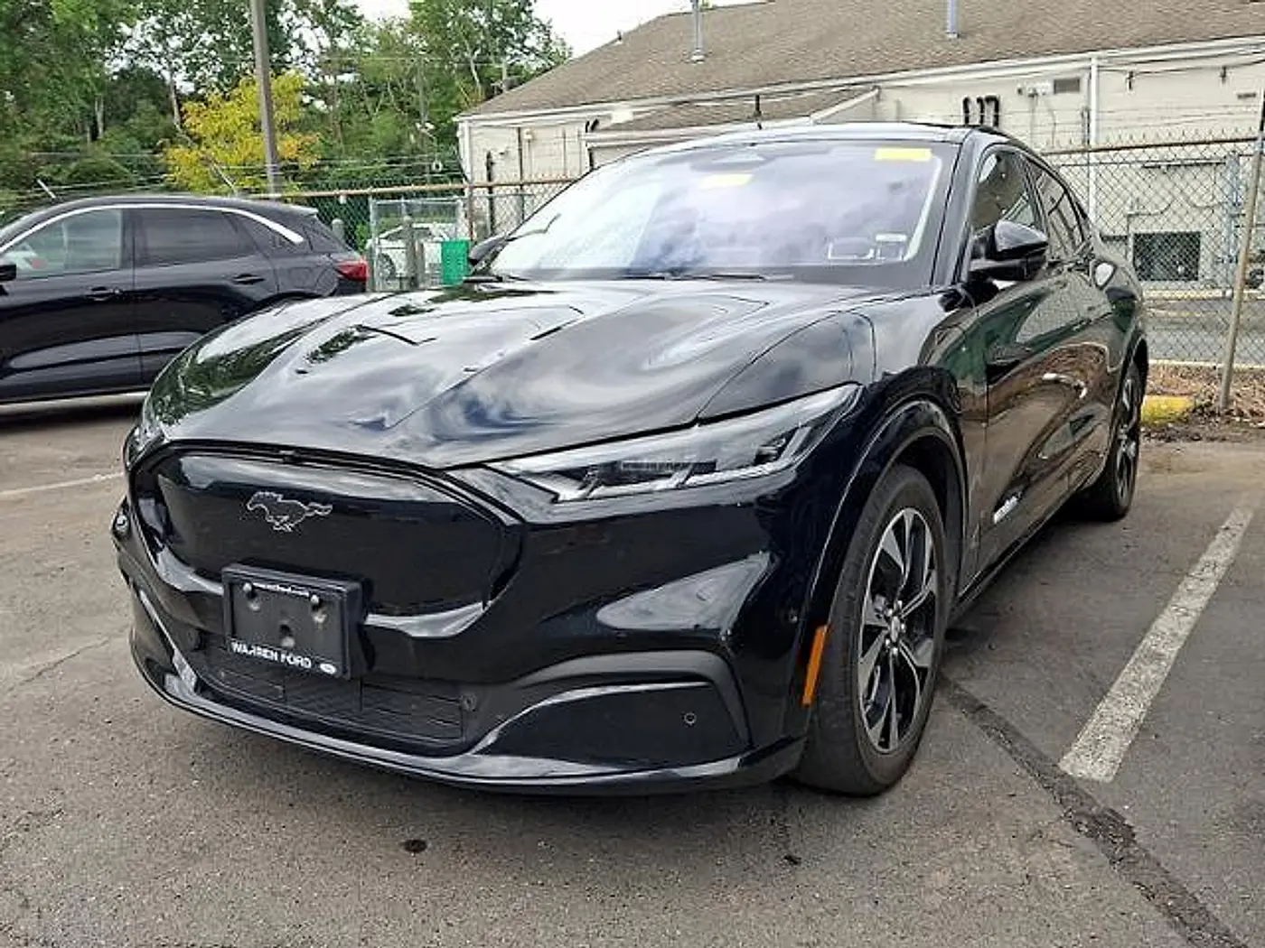 2023 Ford Mustang - $31,998