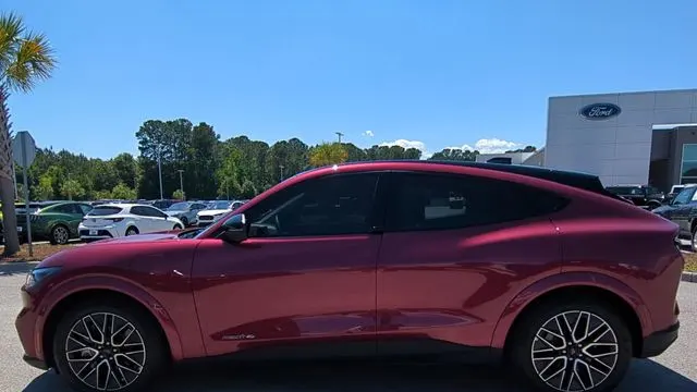 2025 Ford Mustang Mach-E Premium