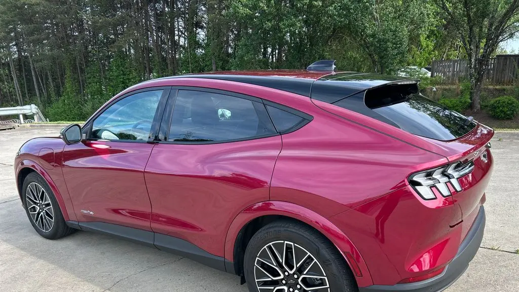 2025 Ford Mustang Mach-E Premium
