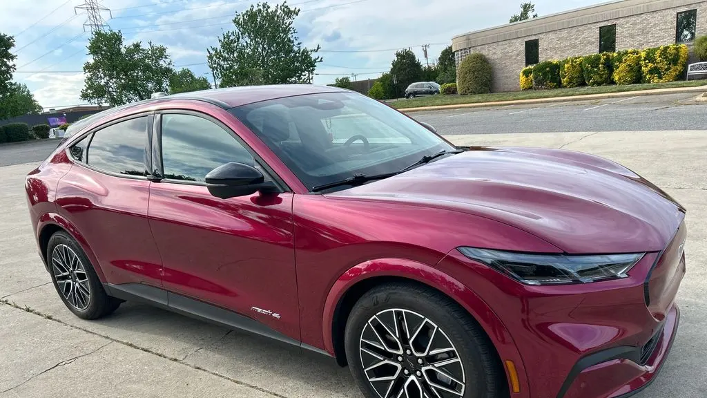 2025 Ford Mustang Mach-E Premium