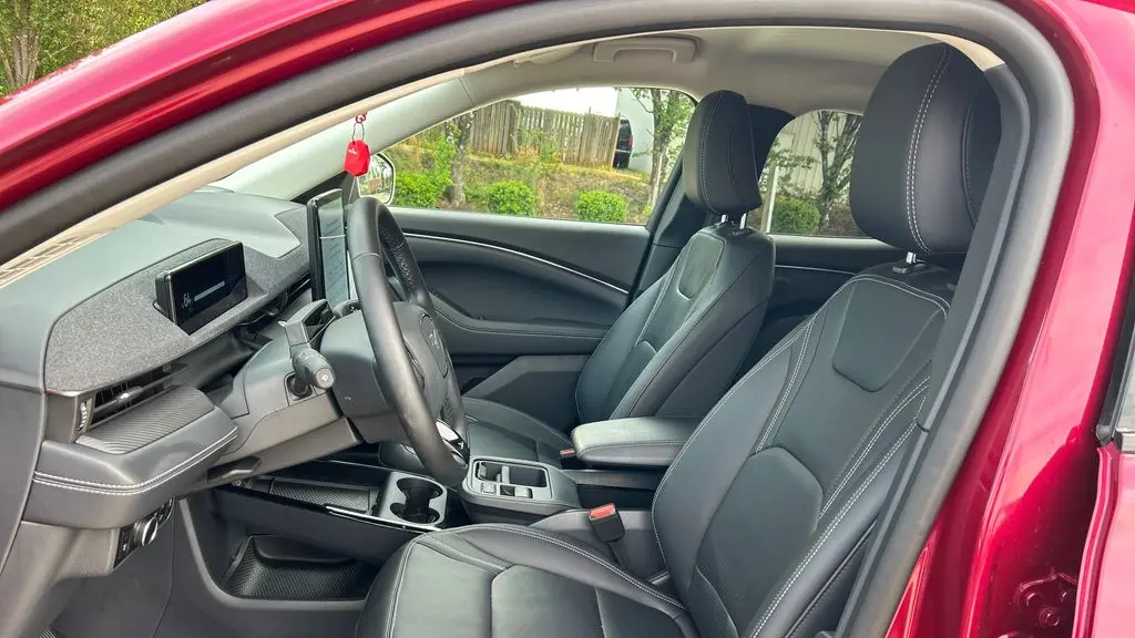 2025 Ford Mustang Mach-E Premium