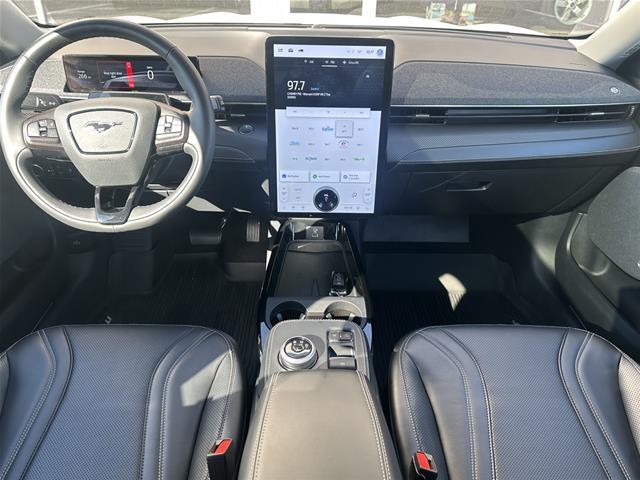 2023 Ford Mustang - $31,998