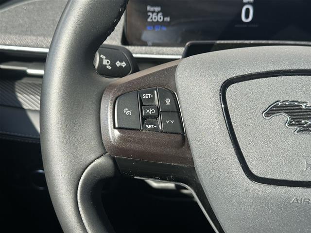 2023 Ford Mustang - $31,998