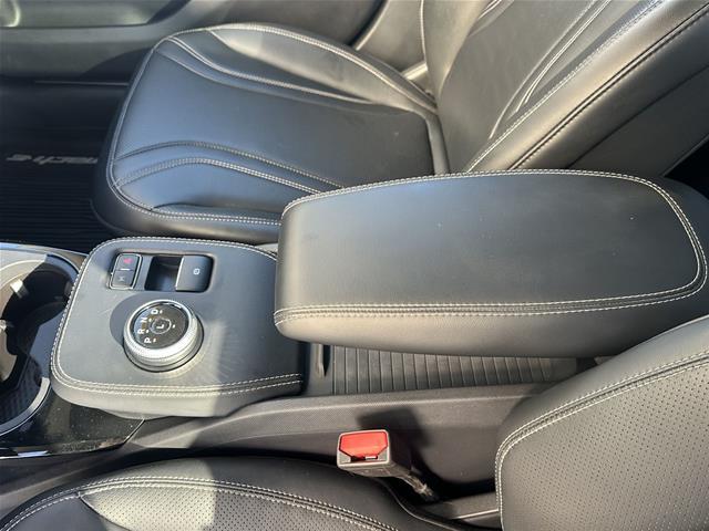 2023 Ford Mustang - $31,998