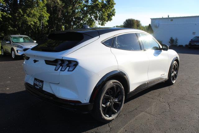 2023 Ford Mustang - $27,190