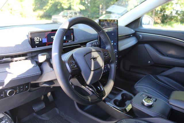 2023 Ford Mustang - $27,190