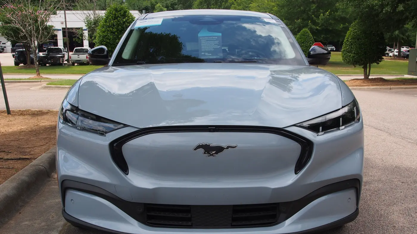 2025 Ford Mustang Mach-E Premium