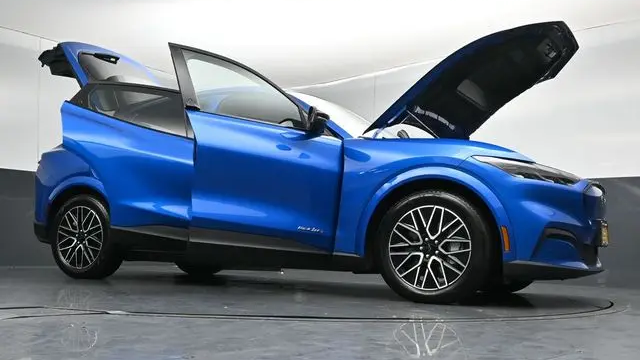 2025 Ford Mustang Mach-E Premium