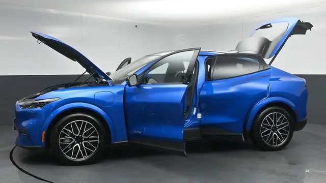 2025 Ford Mustang Mach-E Premium