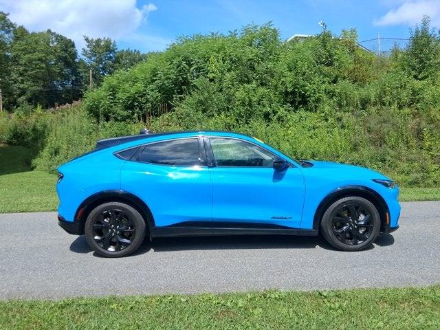 2023 Ford Mustang - $28,995