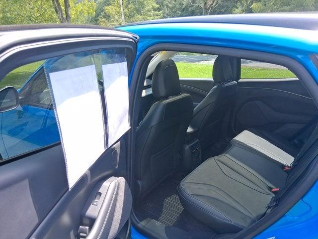 2023 Ford Mustang - $28,995