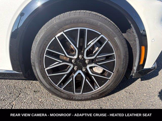 2024 Ford Mustang - $32,995